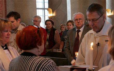 Bild föreställande Rödöns kyrka 2 jan 2011. 