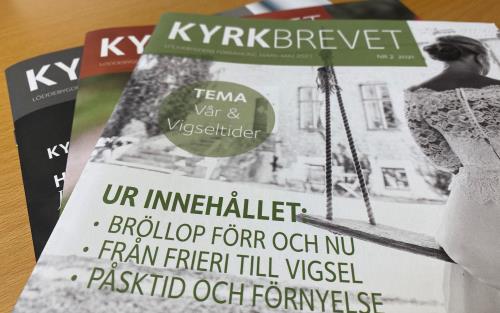 Bild på några av församlingens Kyrkbrev