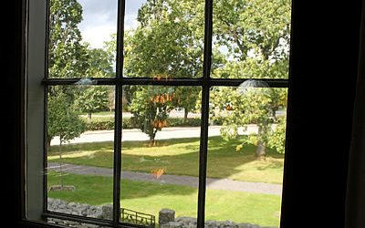 Utsikt från kyrkfönster i Lenhovda