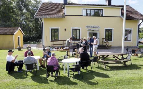 Grilldag vid Rejmyre församlingshem