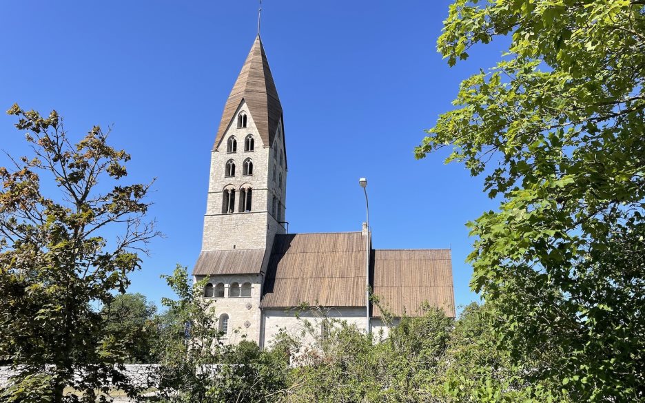 Tingstade kyrka
