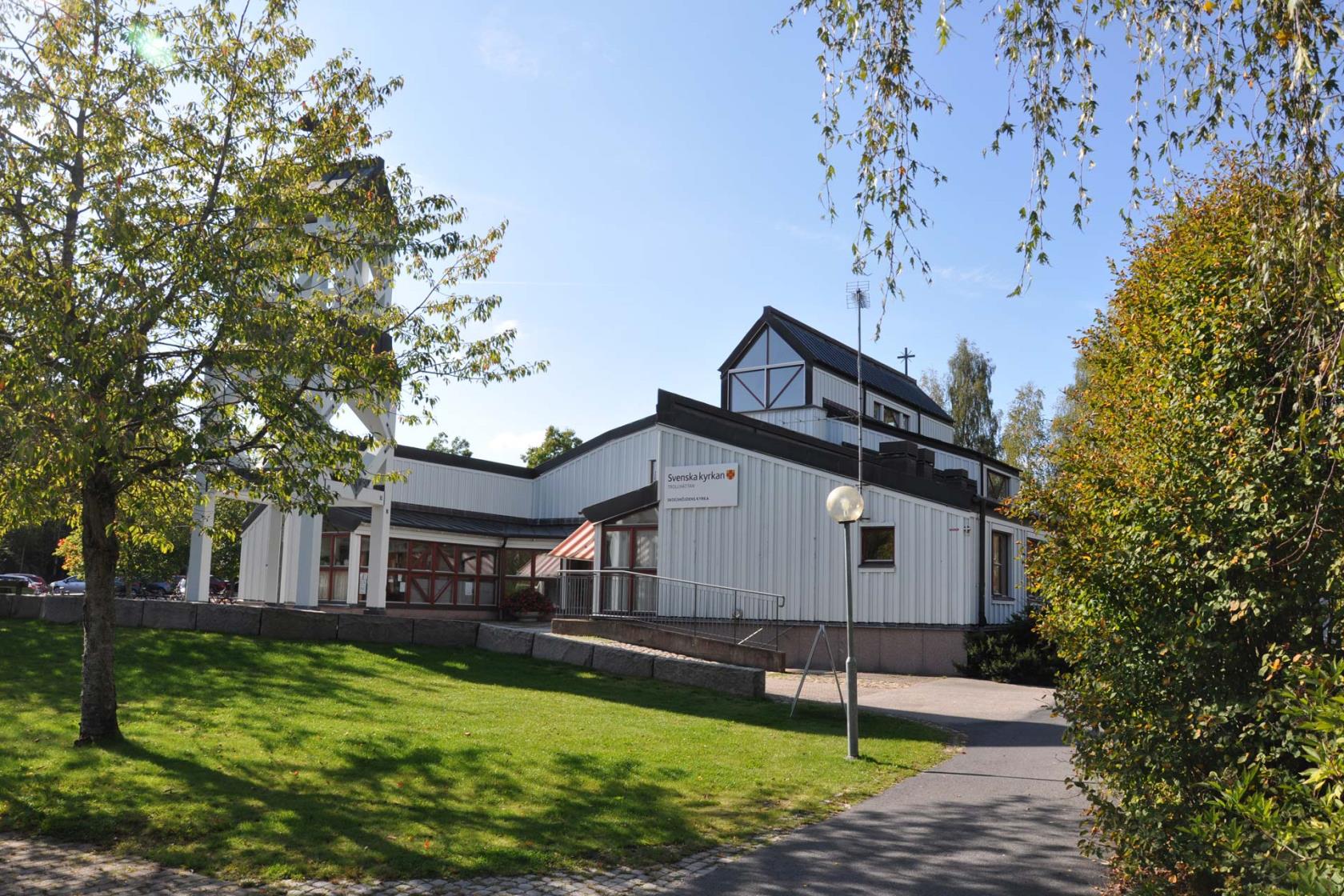 Trollhättans kyrka vinter