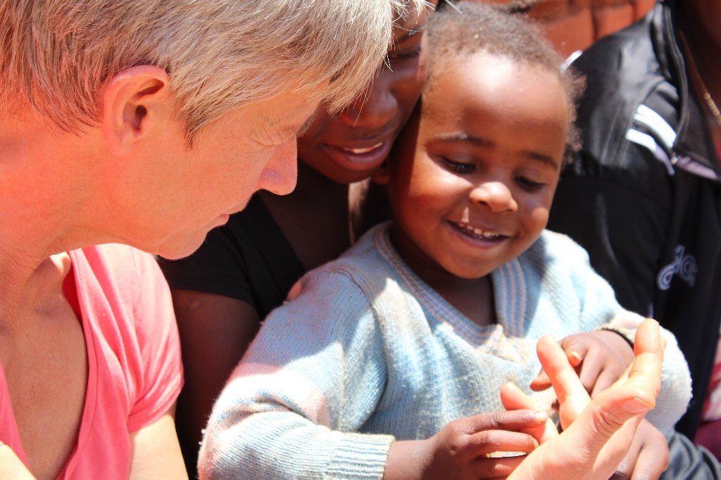 Maja räknar med ett av barnen i Kilolo församling.