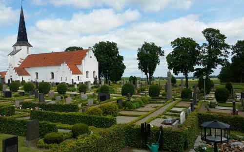 Blentarps kyrkogård