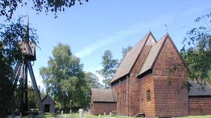 Granhults kyrka i ljuv sommartid. Bilden är tillfälligt lånad från www.granhultskyrka.org