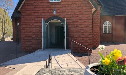 Som en del i att vara sommarkyrka/vägkyrka håller Hammarö kyrka öppet dagligen från
4 maj till 31 augusti, kl. 10 -16. Välkomna!