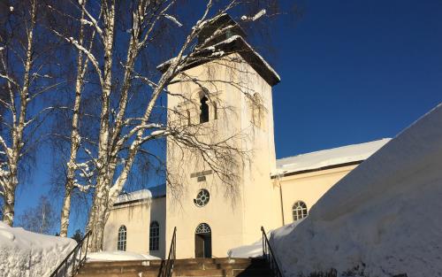 Vintervy av Överluleå kyrka.