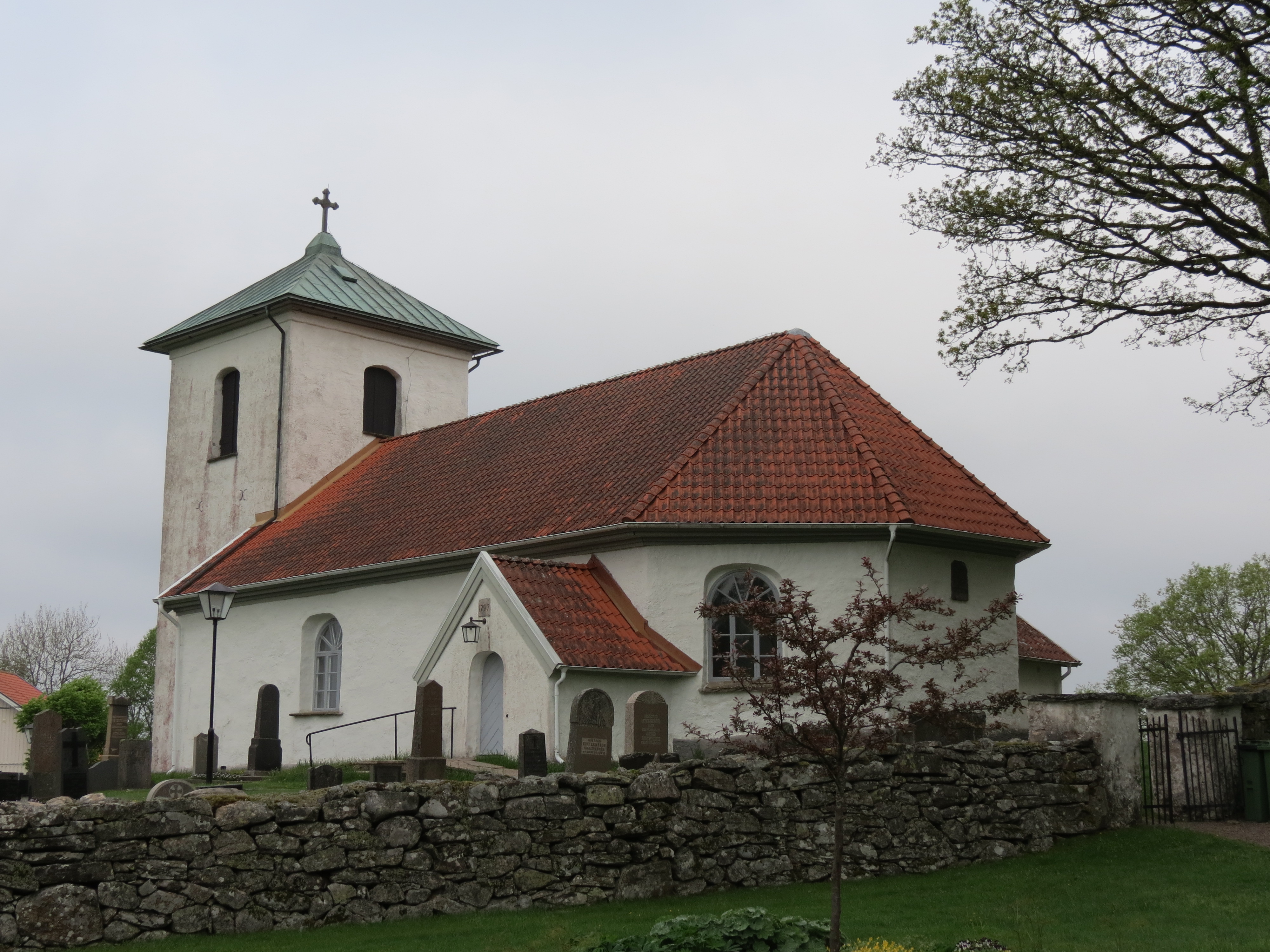 Gunnarsjö kyrka sommar