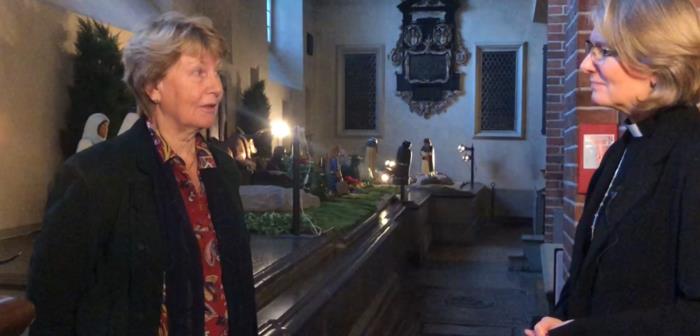 Välkommen som domprost i Stockholms domkyrkoförsamling. Vi ser fram emot många år med dig, hälsade Beth von Schreeb, ordförande i Stockholms domkyrkoförsamlings kyrkoråd vid ett enkelt men varmt välkomnade vid ljusgloben i Storkyrkan.