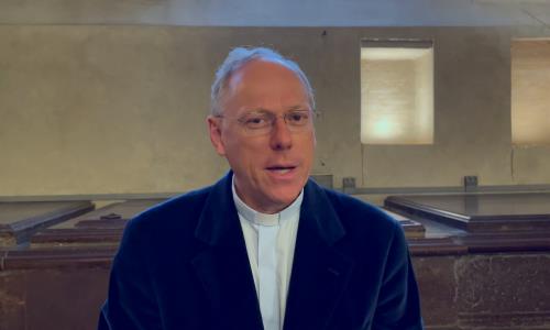 Storkyrkan håller stängt på söndag p g a prästvigning och för att vi följer Folkhälsomyndighetens rekommendationer om max 50 sittande personer. Prästvigning är intresssant ur ett historiskt perspektiv. Ulf Lindgren berättar om det i Prästvigning - varför då?