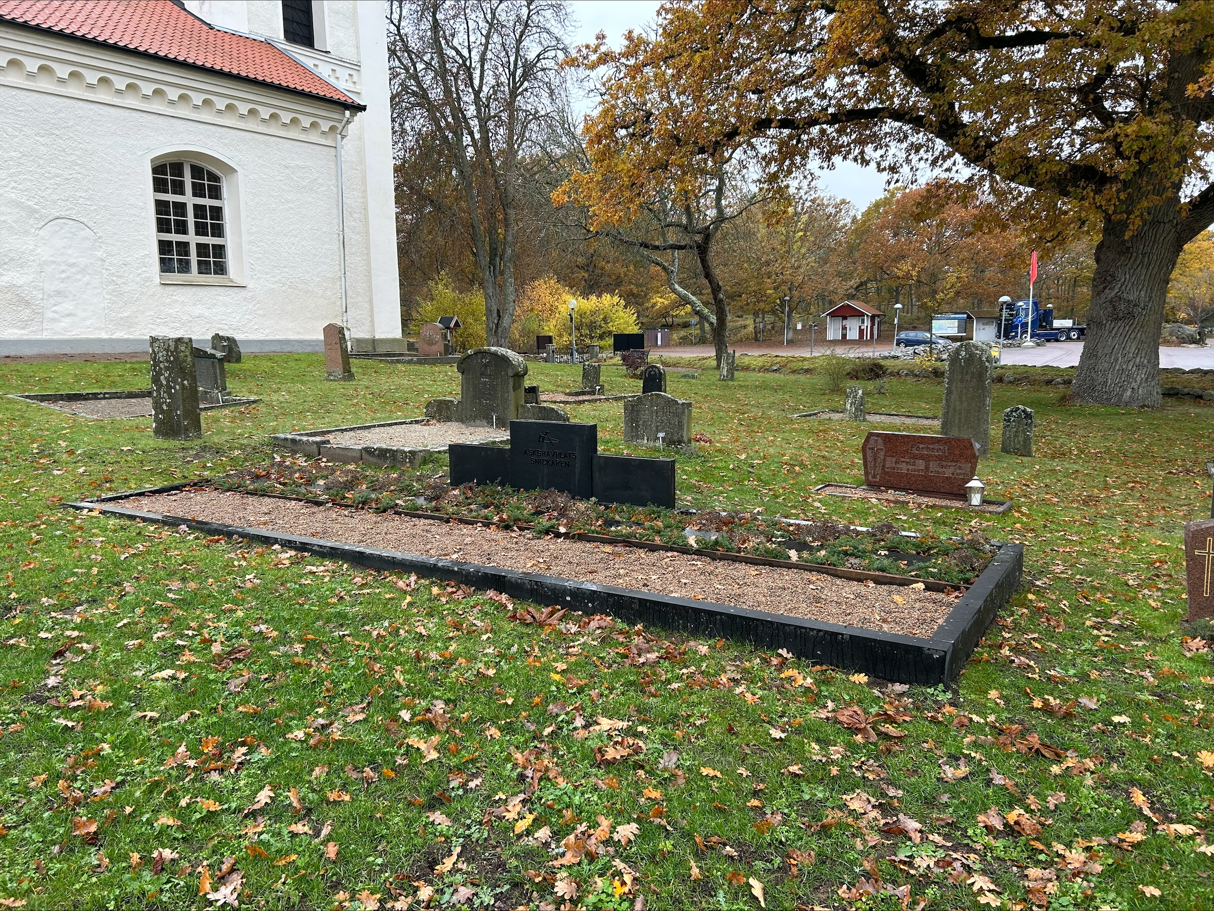 Askgravplatsen Snickaren på Förkärla kyrkogård