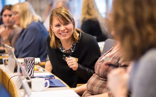 Svenska kyrkan Örebro pastorat har ett stort och brett utbud av studiecirklar, kurser och föreläsningar. Här kan du kolla in allt som är på gång just nu