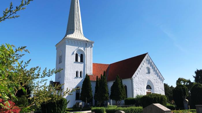 Anderslövs kyrka i juni 2020