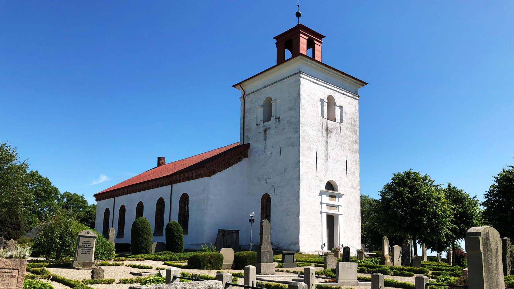 Lilla Slågarps kyrka, juni 2020