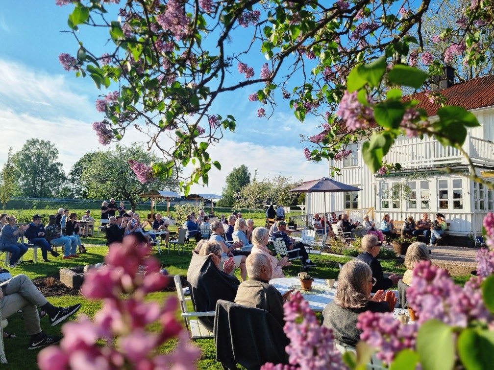 Prästgårdens trädgård