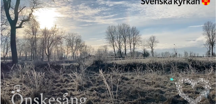 Vi är många i kyrkan som gärna delar sång och musik!
Vilken är din önskesång? Kanske blir det just din favoritsång eller psalm som spelas in och läggs upp på YouTube och Facebook av duktiga musiker och sångare i pastoratet?