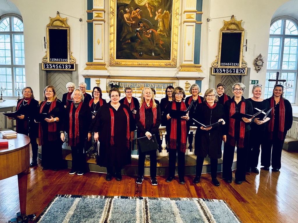 Kvinnor i svarta kläder 