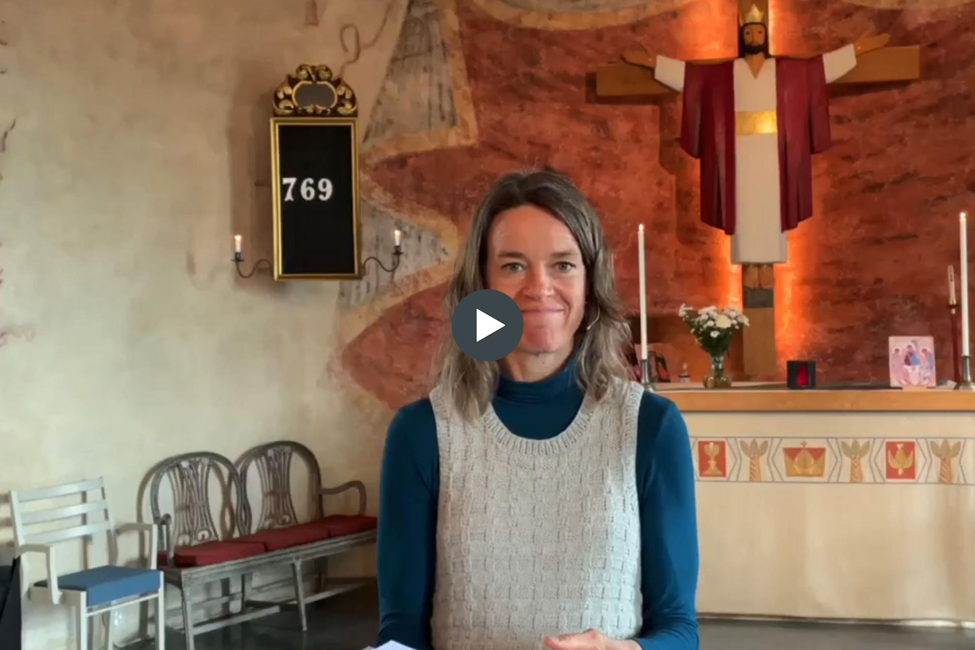 Diakonassistens Sofia Carlsson i Älvsåker kyrka