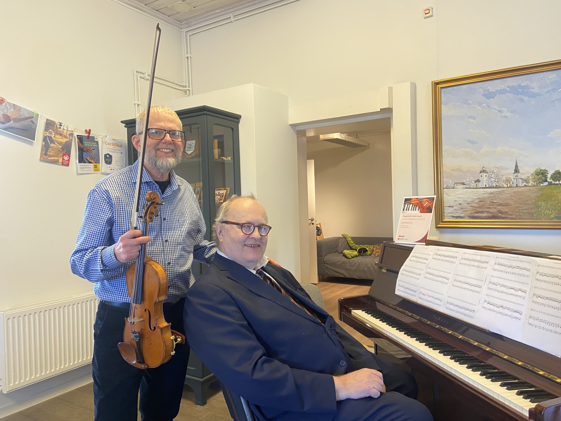 Violinist och pianist i Väderstads församlingshem