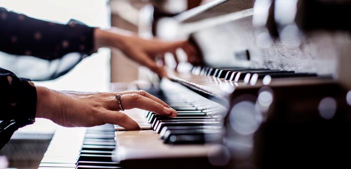 Välkommen att lyssna till stämningsfull orgelmusik, tre söndagar i höst i några av pastoratets olika kyrkor.