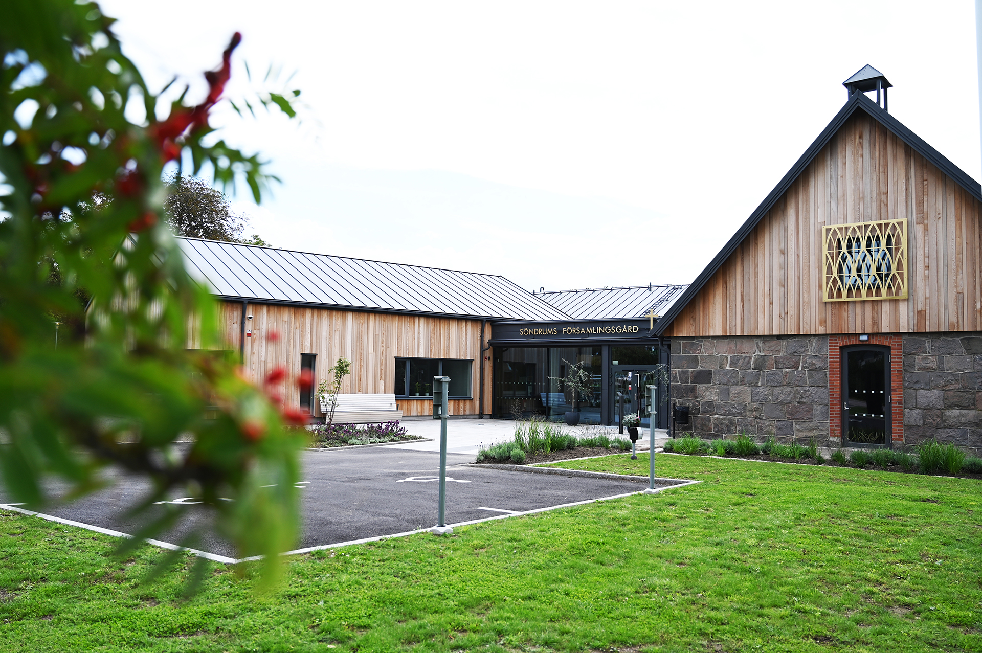 Söndrums församlingsgård.