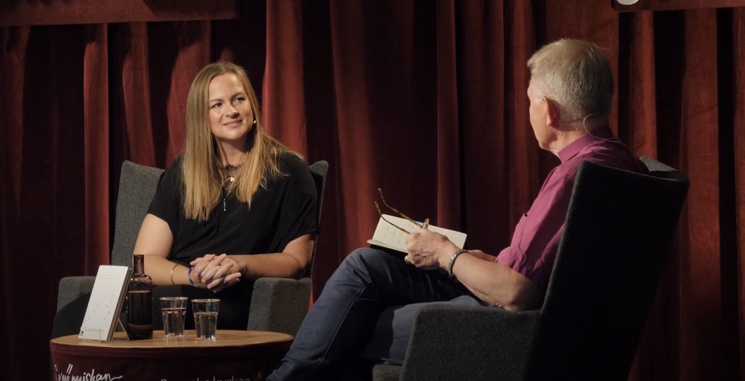 Jeanette Varberg samtalar med Anders Wejryd på Se människan scenen