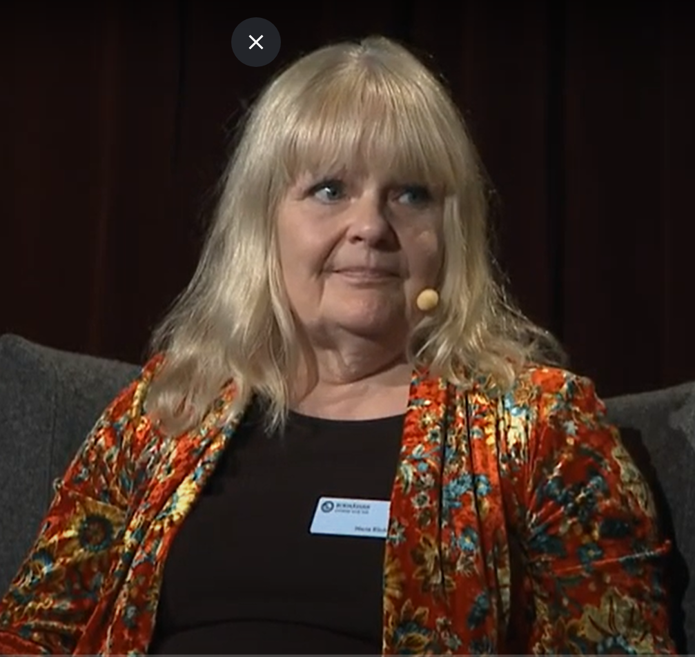 Maria Küchen på Se människan scen 