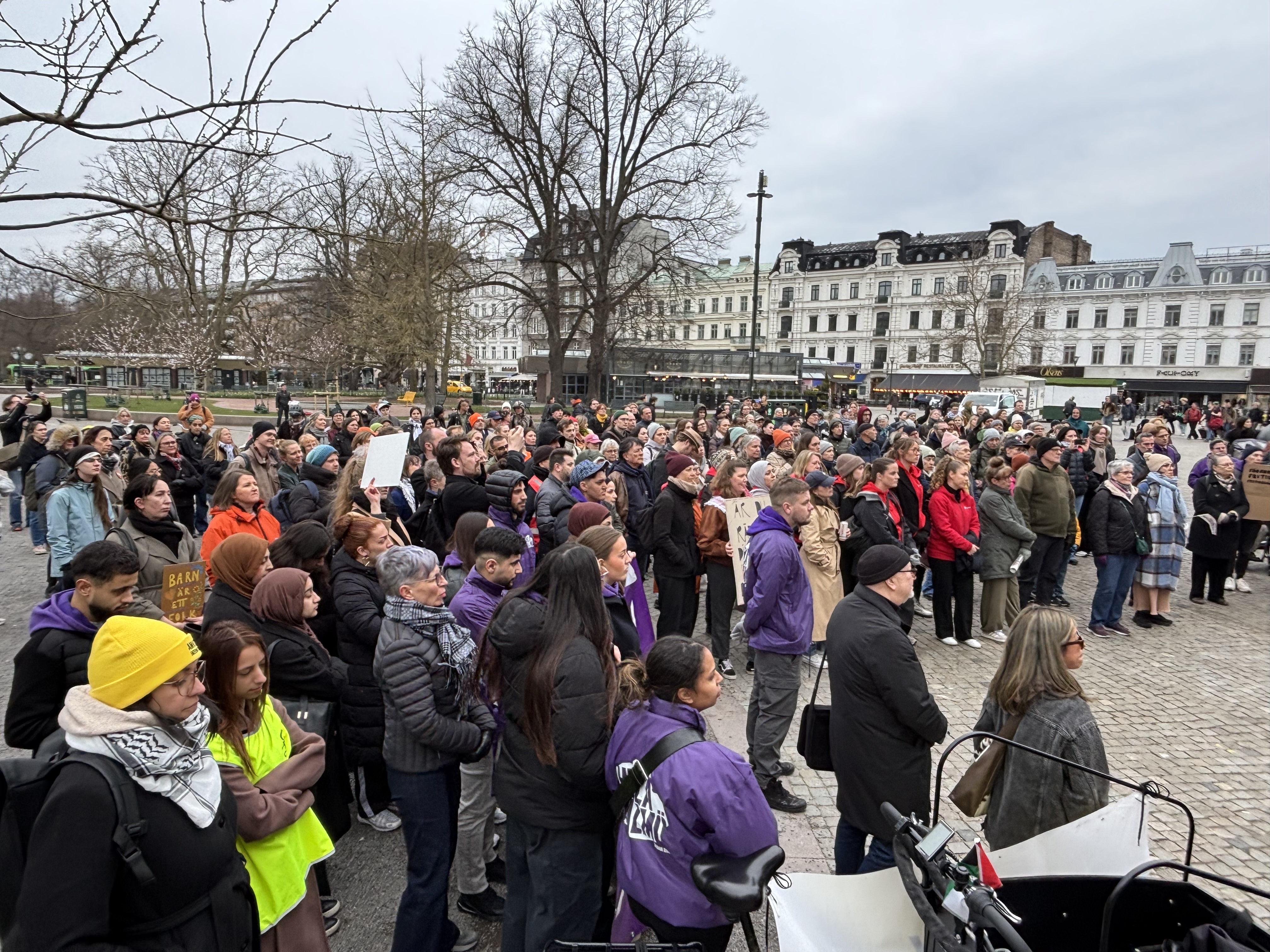 Manifestation: Barn ska inte sitta i fängelse