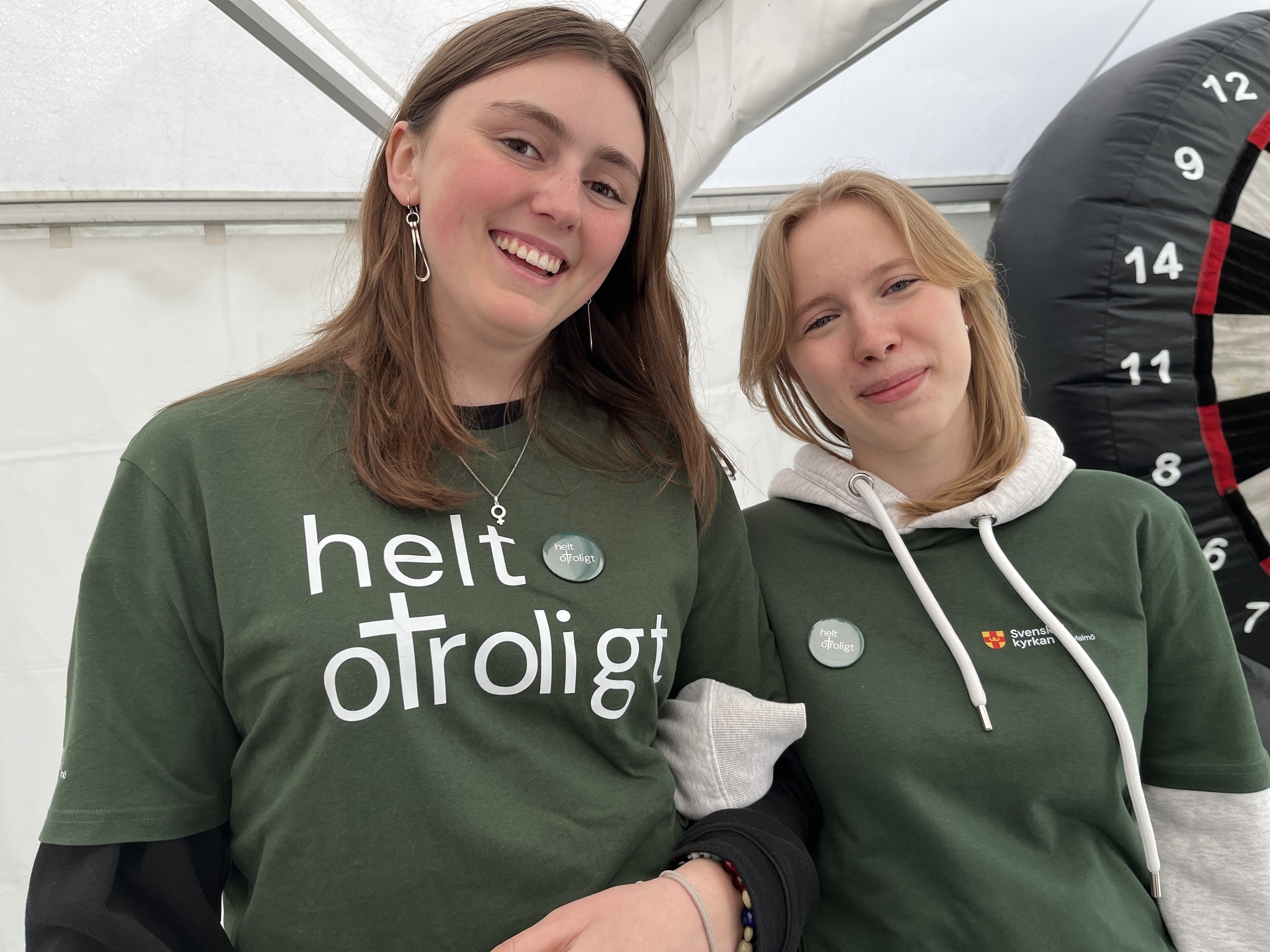 Unga ledare Iris och Ebba