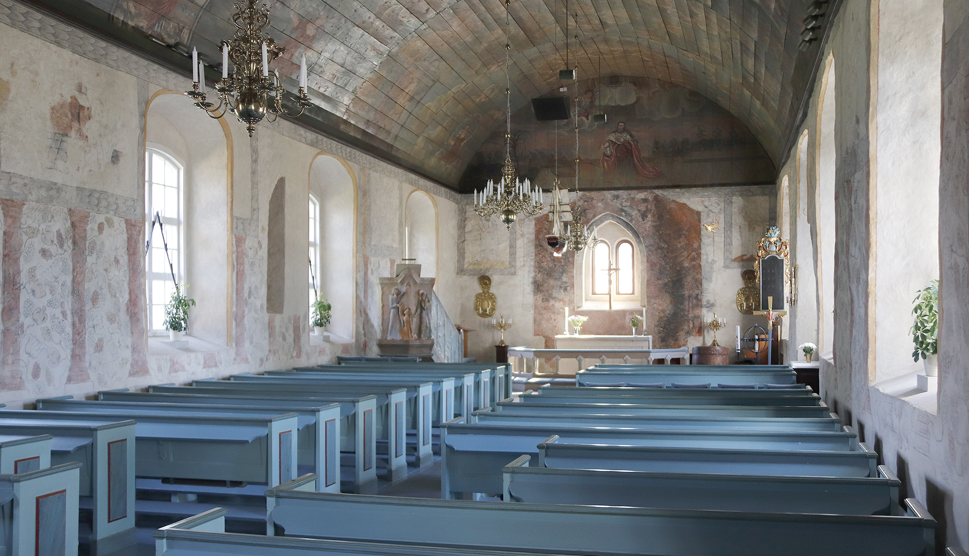 Sankt Laurentii kyrka, interiör