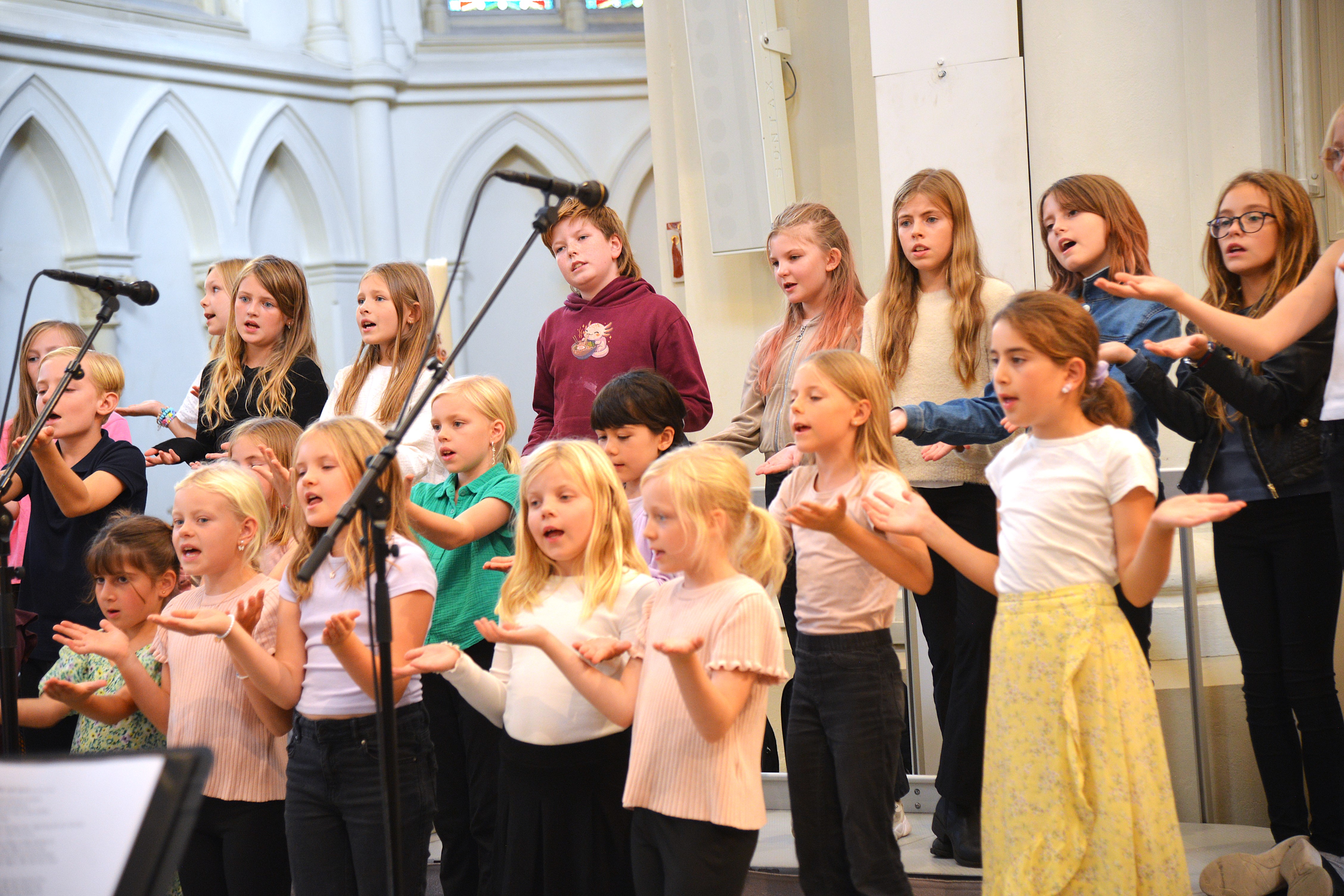 En barnkör sjunger