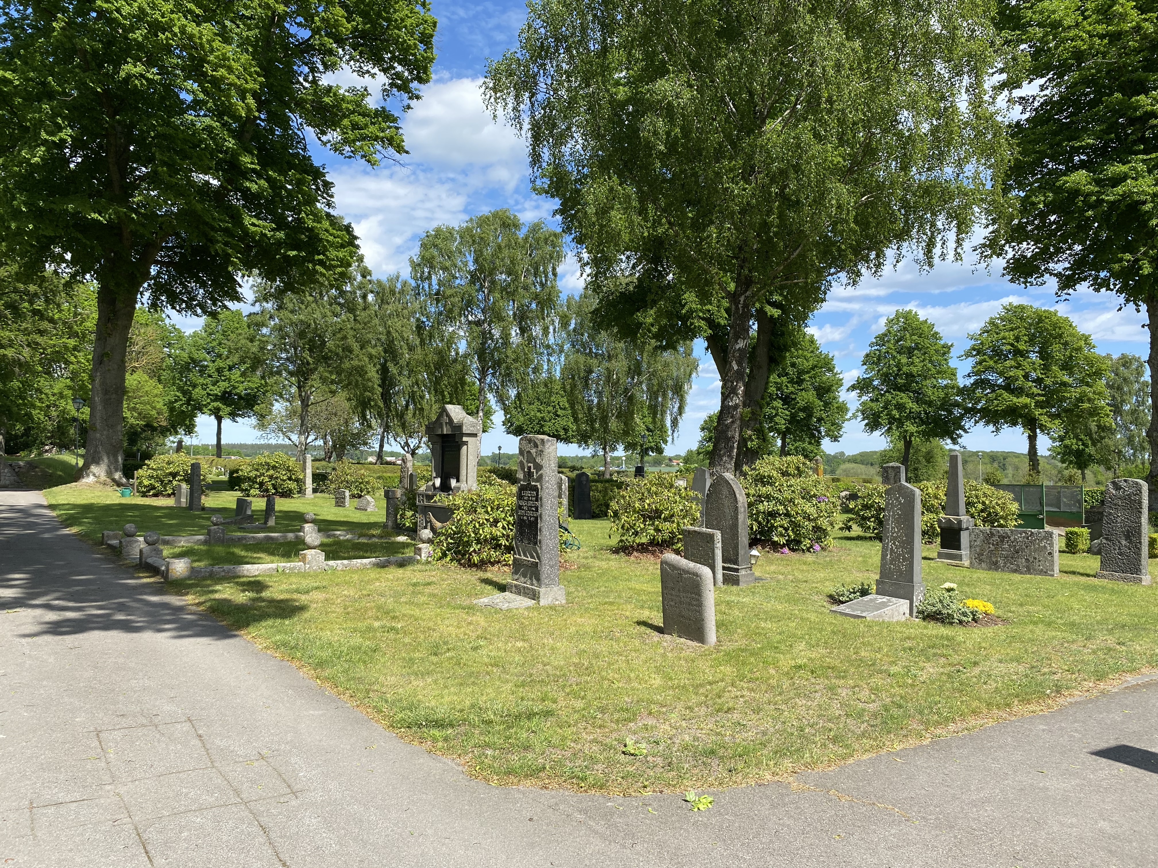 Söderåkra kyrkogård
