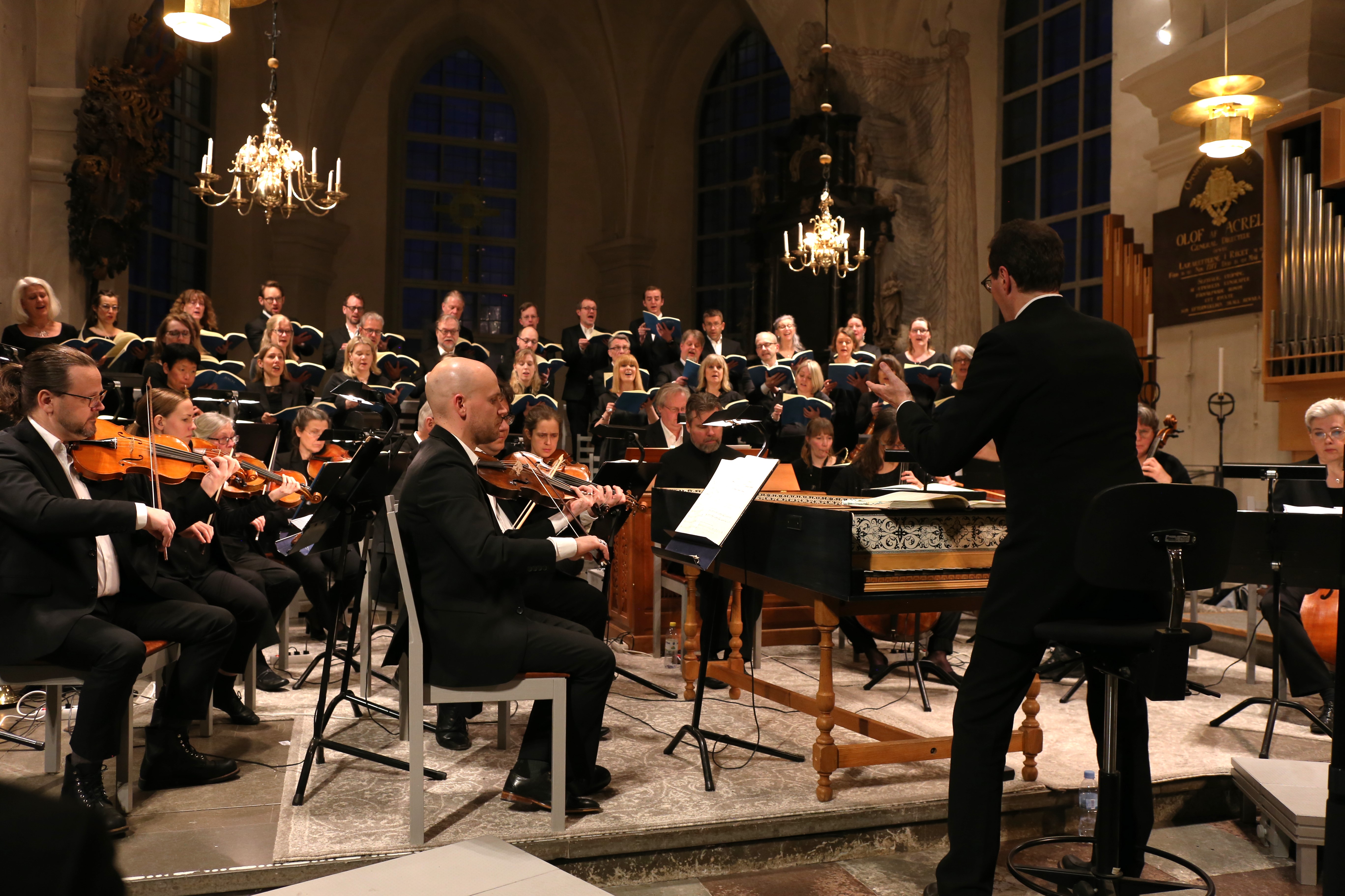 Konsert med kör och orkester.