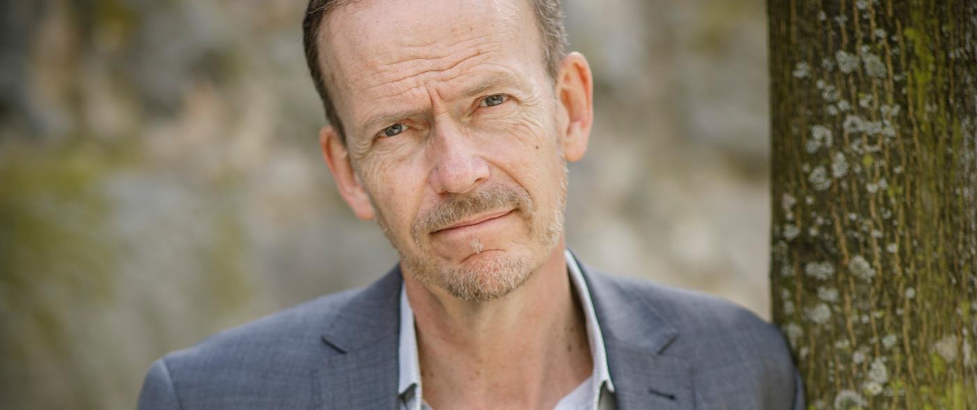 Digital Öppna rum-föreläsning med Mikael Kurkiala, docent i kulturantropologi, forskare och författare. Med utgångspunkt i sin aktuella bok När själen går i exil frågar han sig vad som händer med oss människor när tempot skruvas upp och vilka existentiella resurser vi kan använda oss av.