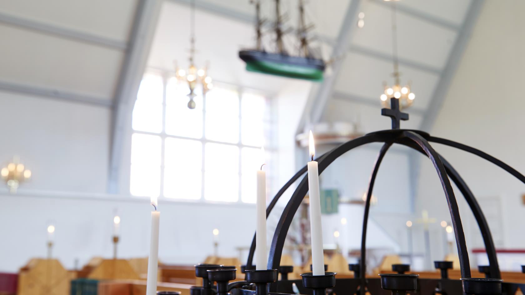 Ljusbäraren i Älvsborgs kyrka.
