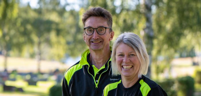 Marie Nordin och Christer Danielsson är toppen-teamet som håller ställningarna i Hemsö och Högsjö församlingar. ”Vi har världens bästa jobb på alla sätt” säger de.