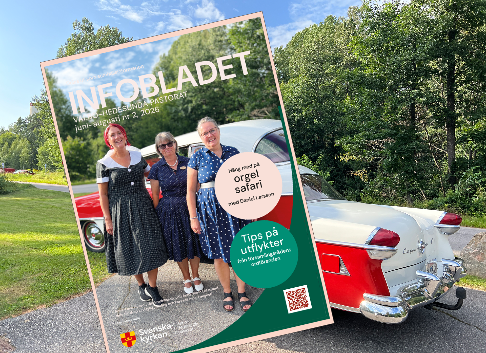 Tre damer i i prickiga klänningar från 1950-talet vid kyrkans öppet hus vid cruisongen.