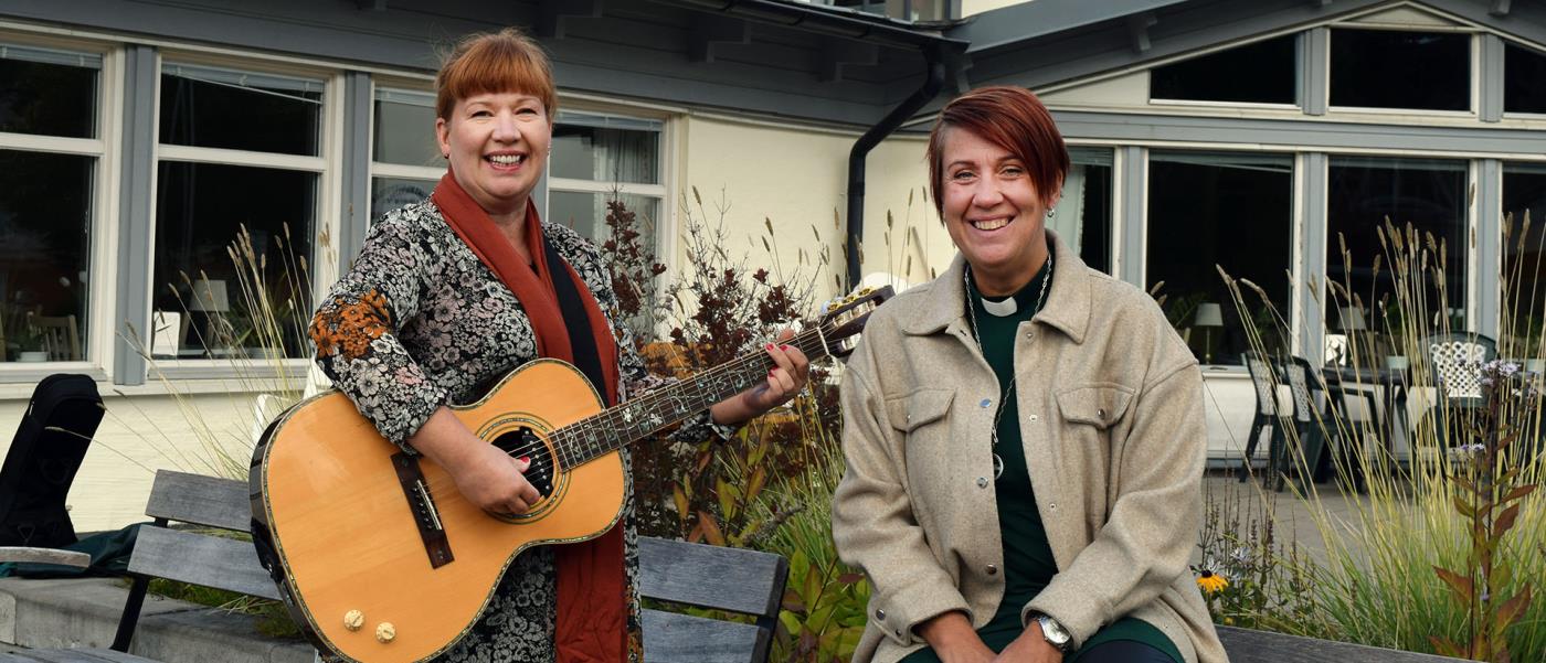 Karin Zakrisson musiker och Anna-Lena Hyson, diakon.