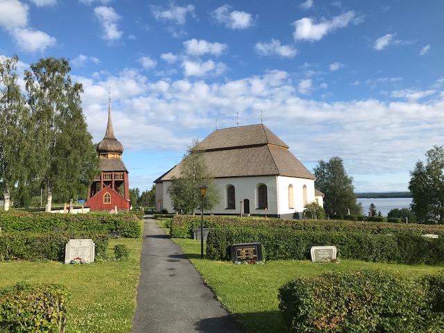 Hallens kyrka