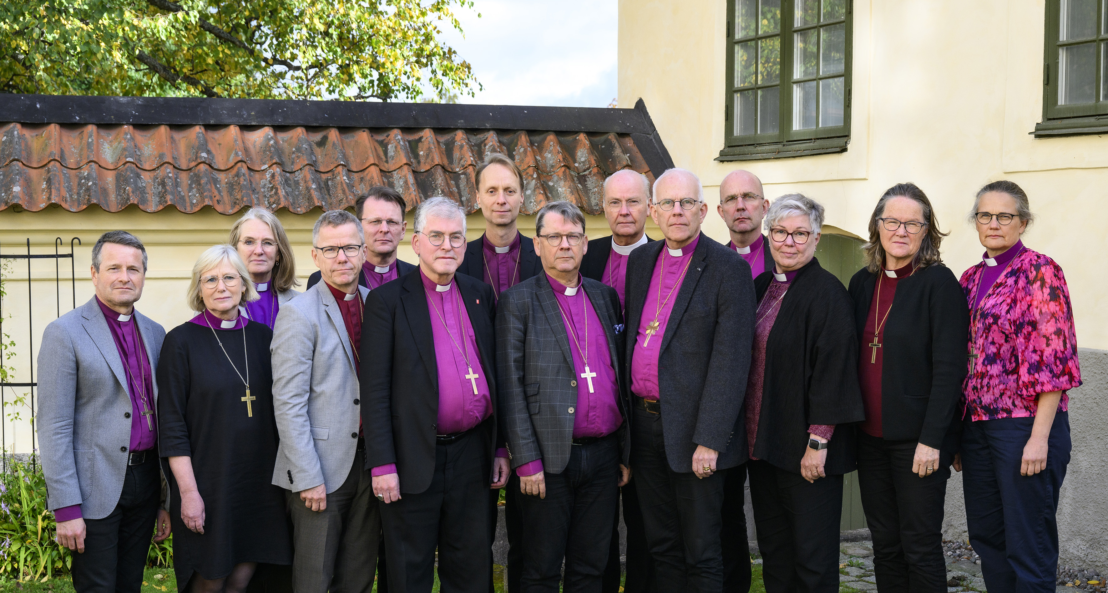 Gruppbild på Svenska kyrkans biskopar.