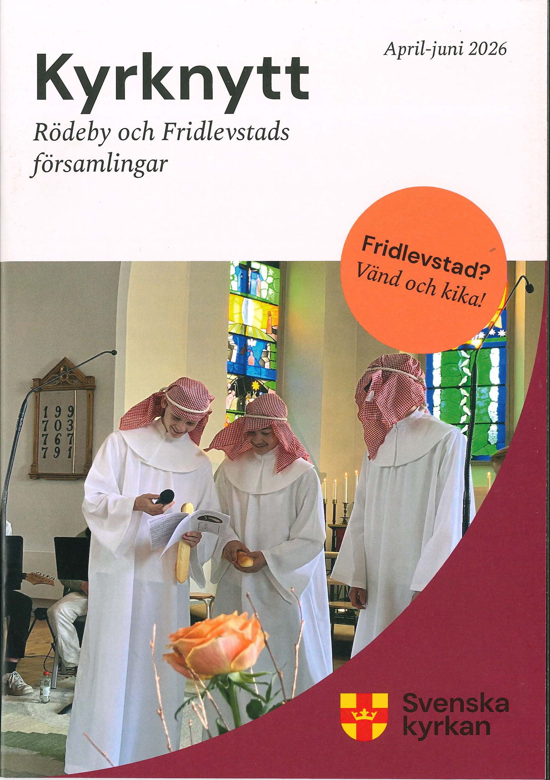 Ett blad med ungdomar på framsidan