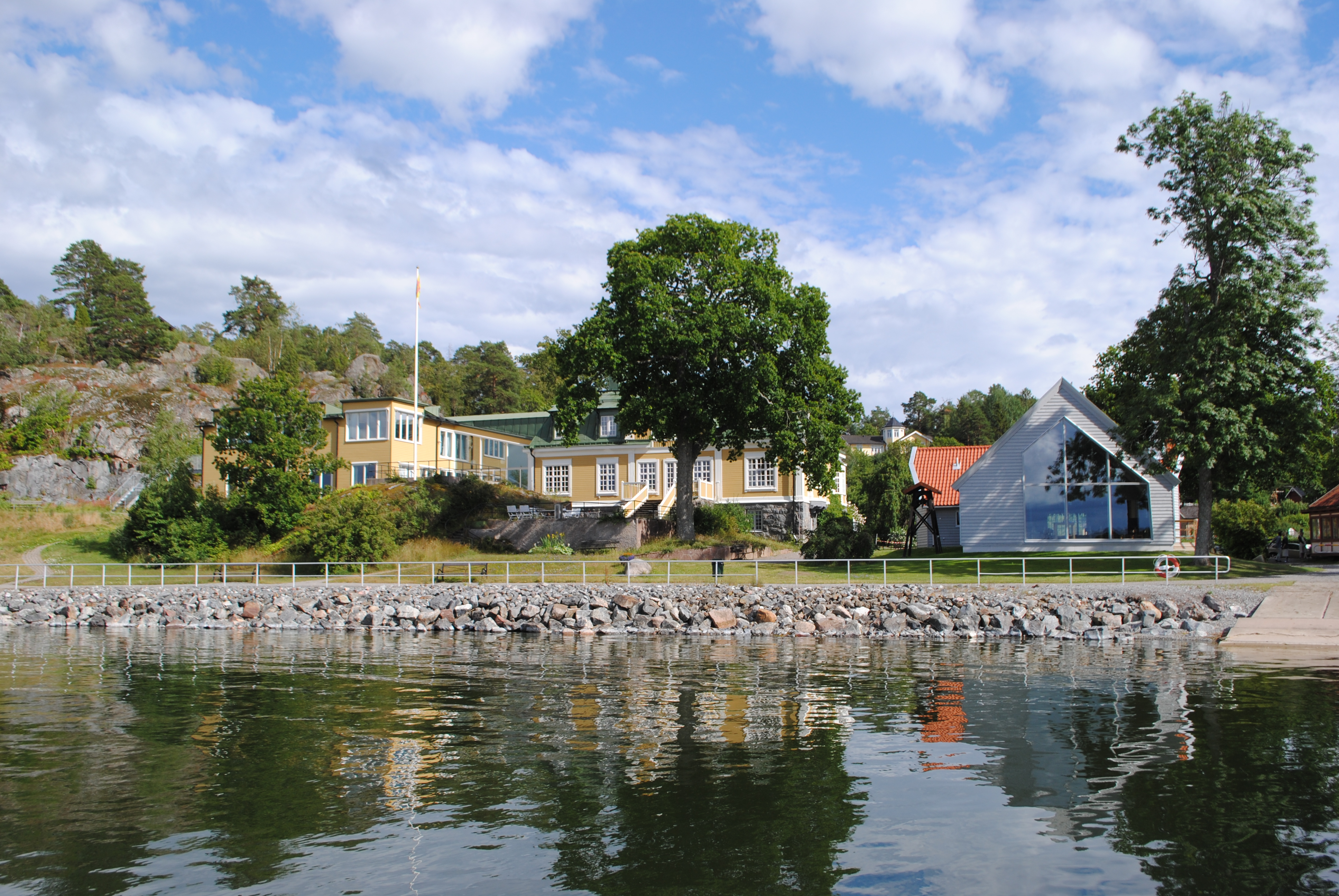 Församlingsgården Sjöliden och Sjölidens kapell