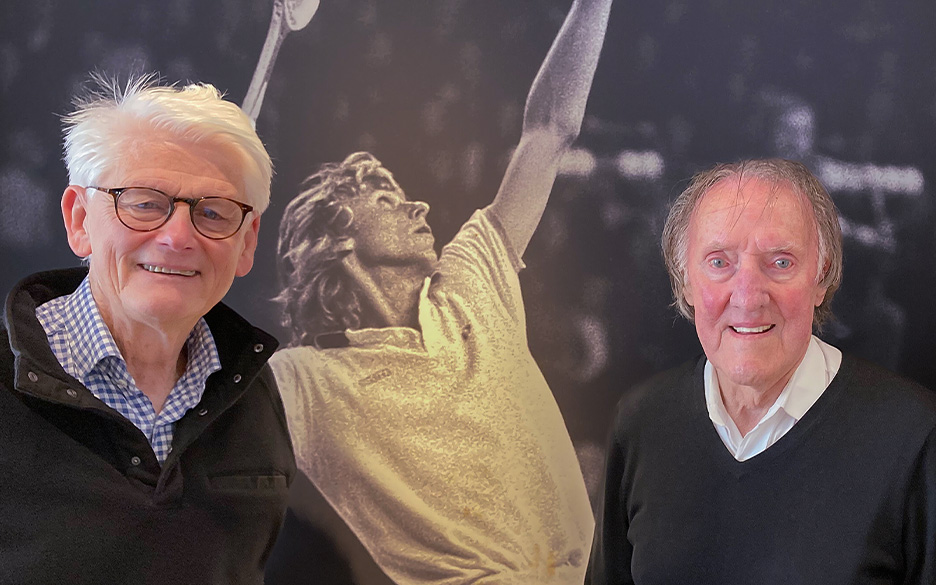 Hans Ulfvebrand i samtal med tennis-legendaren Percy Rosberg