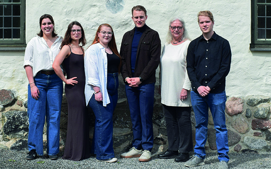 Från vänster: Fanny Ekman, Julia Nordenvall, Hanna Larsson, Axel Göthberg, kersti Jonsson, Olof Skagerlind