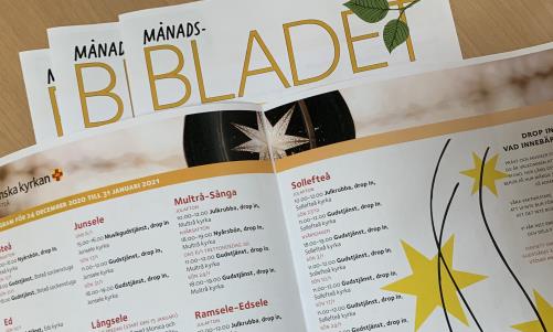 En bild av ett uppslag av Månadsbladet.