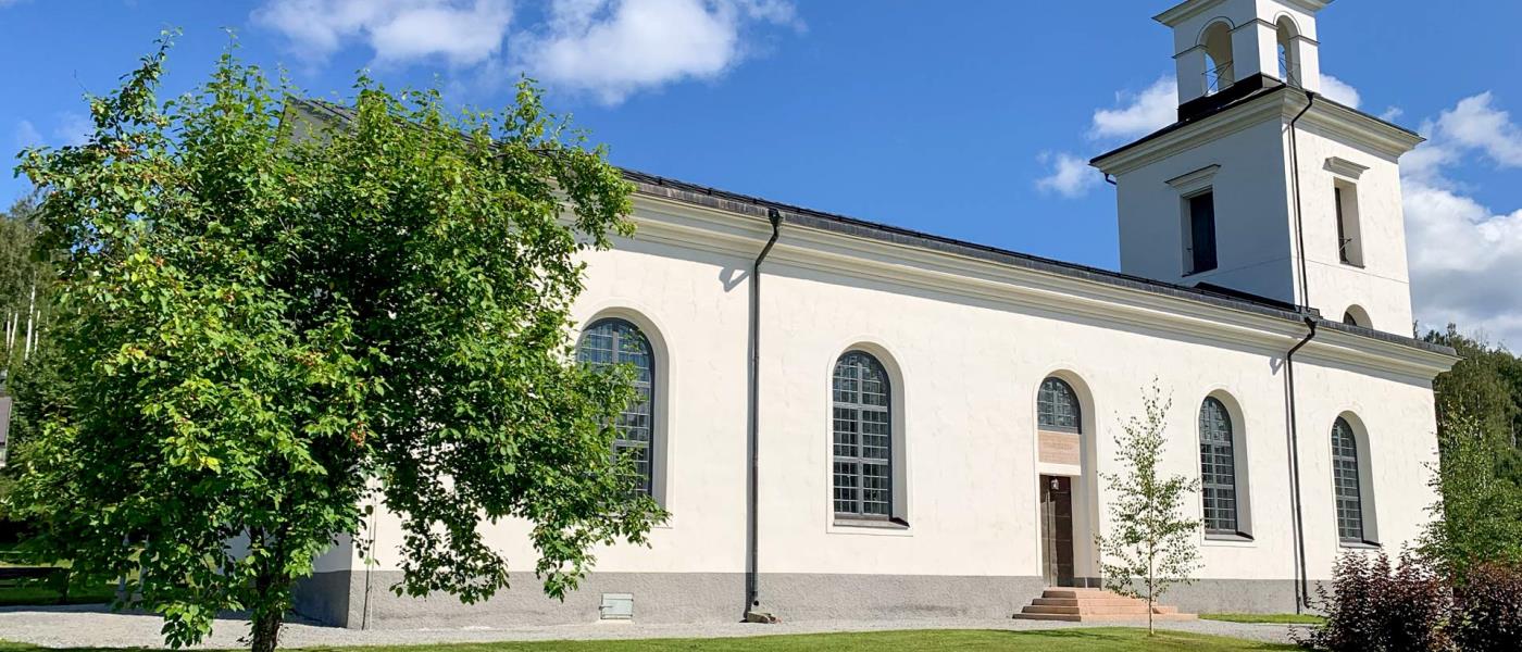 Vit stenkyrka