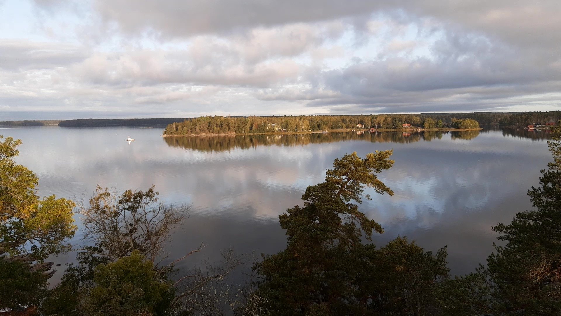 Vy över havet från Sävö