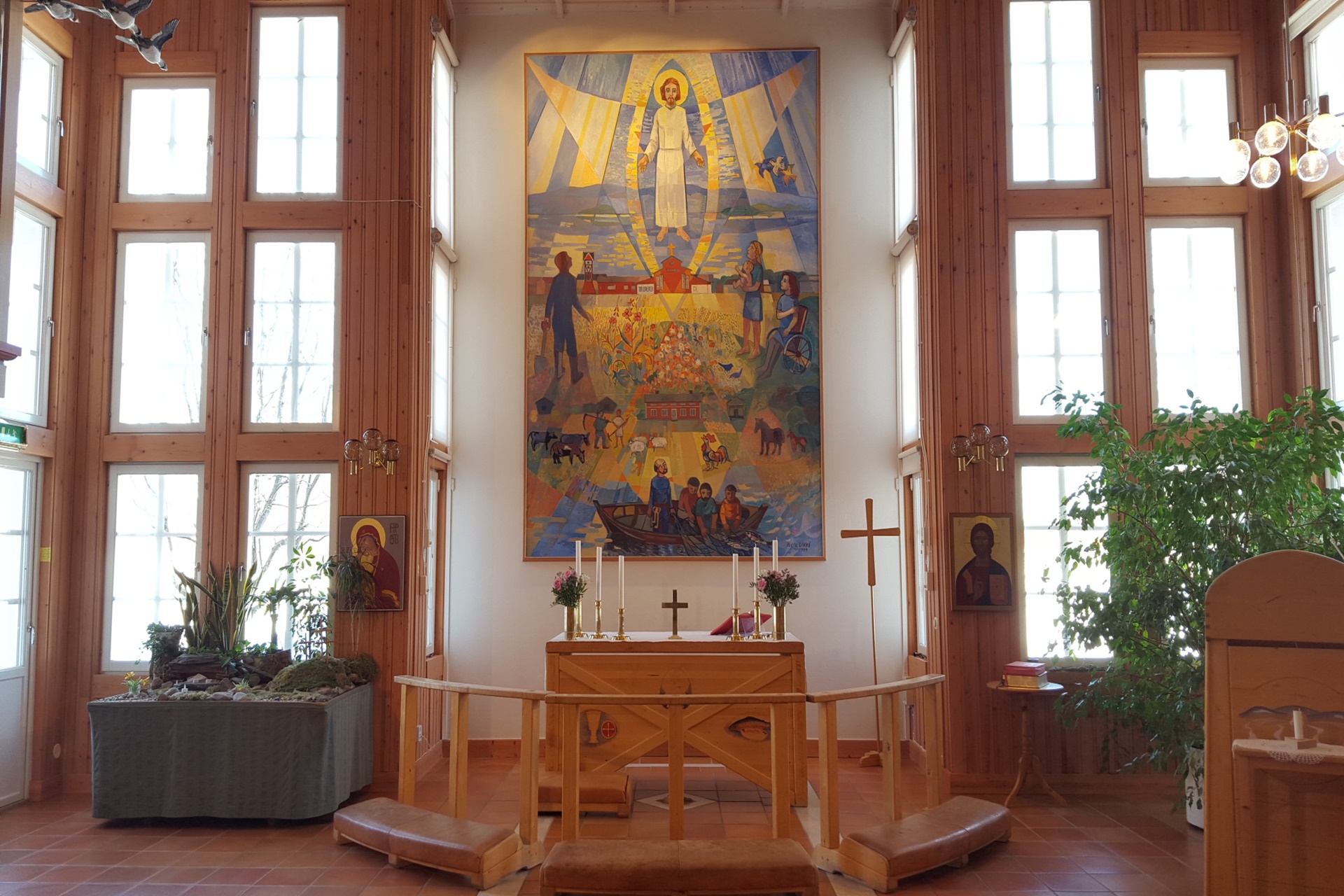 Koret med altaret i Mariakyrkan.