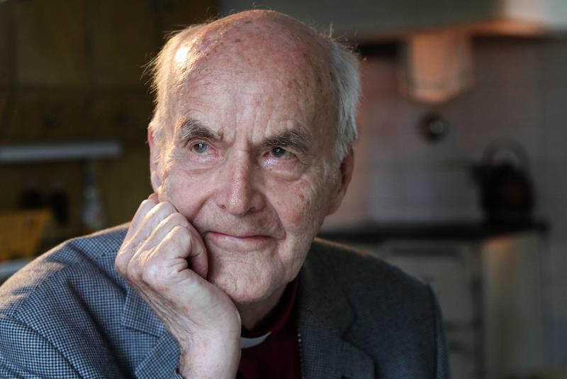 Martin Lönnebo hemma i köket i Storkågeträsk