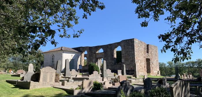 Gravplats vid Lyse kyrkoruin